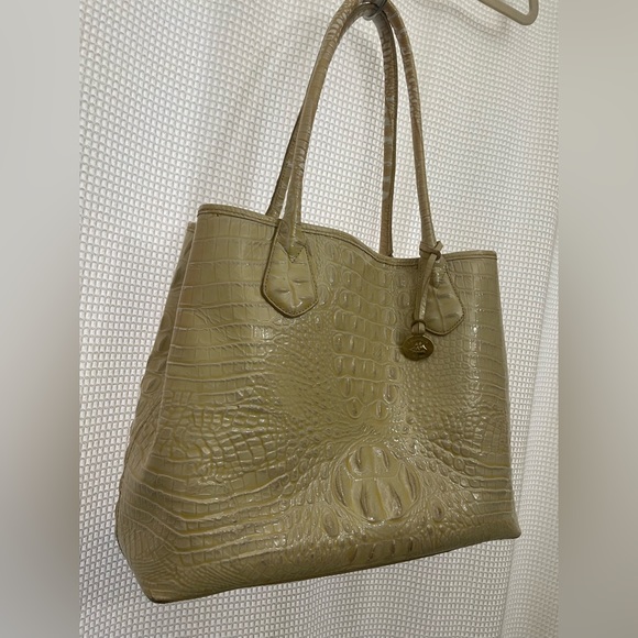 Brahmin Handbags - BRAHIMN handbag shoulder bag corcodile embossed good condition